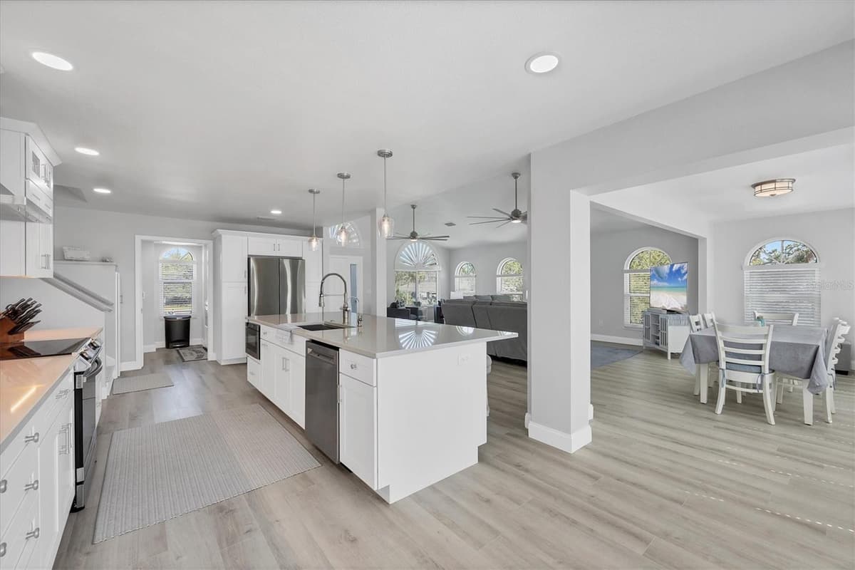 10500 SHERMAN STREET — photo 18 of 60