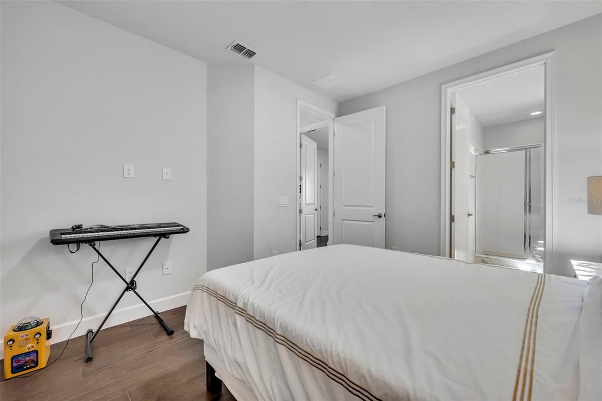 7613 TOSCANA BOULEVARD — photo 62 of 76