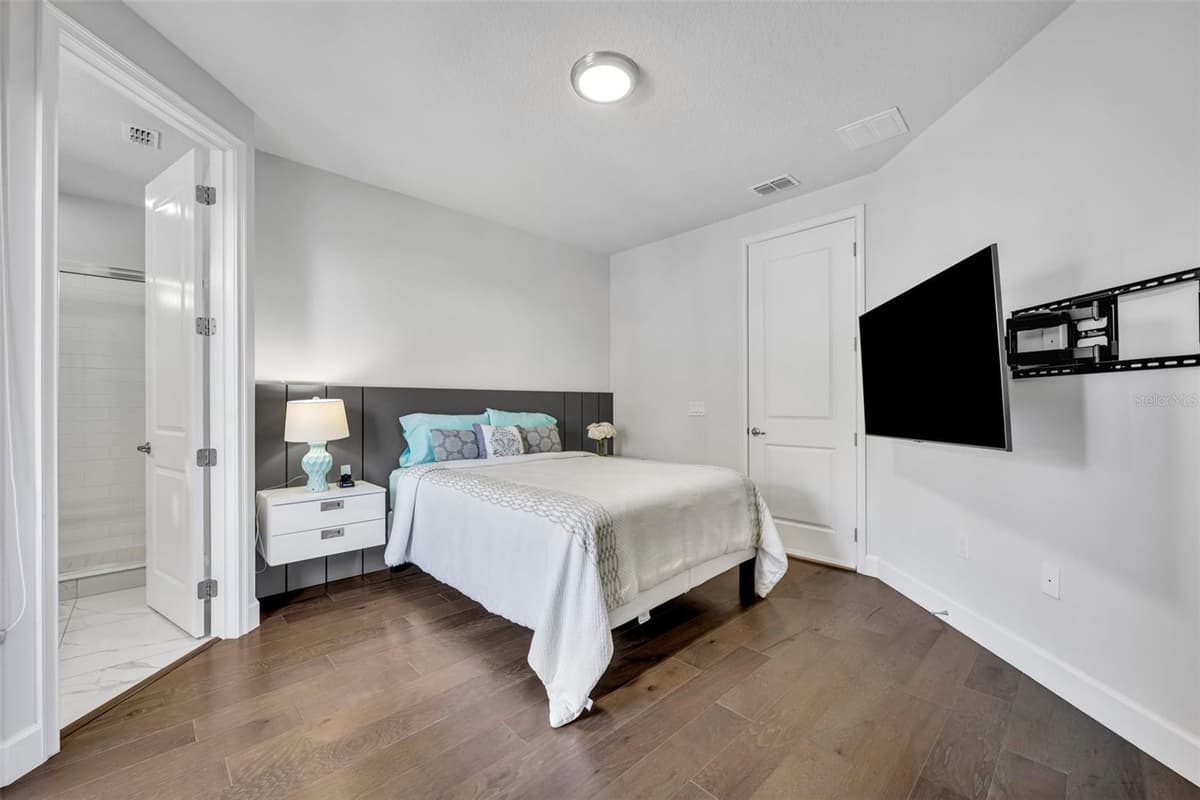 7613 TOSCANA BOULEVARD — photo 60 of 76