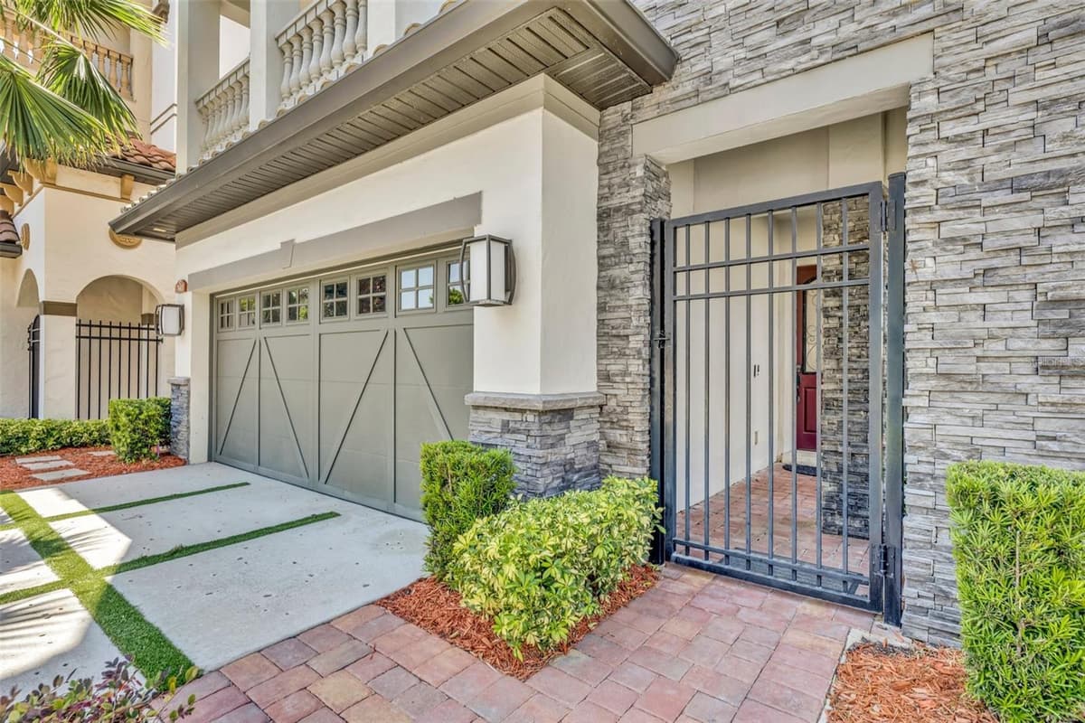 7613 TOSCANA BOULEVARD — photo 4 of 76