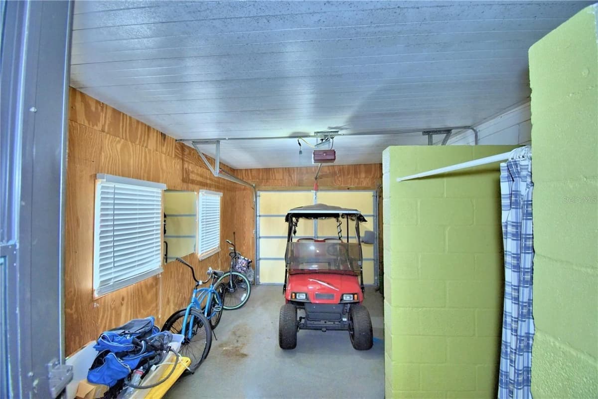 4202 ORCHID BOULEVARD — photo 37 of 46
