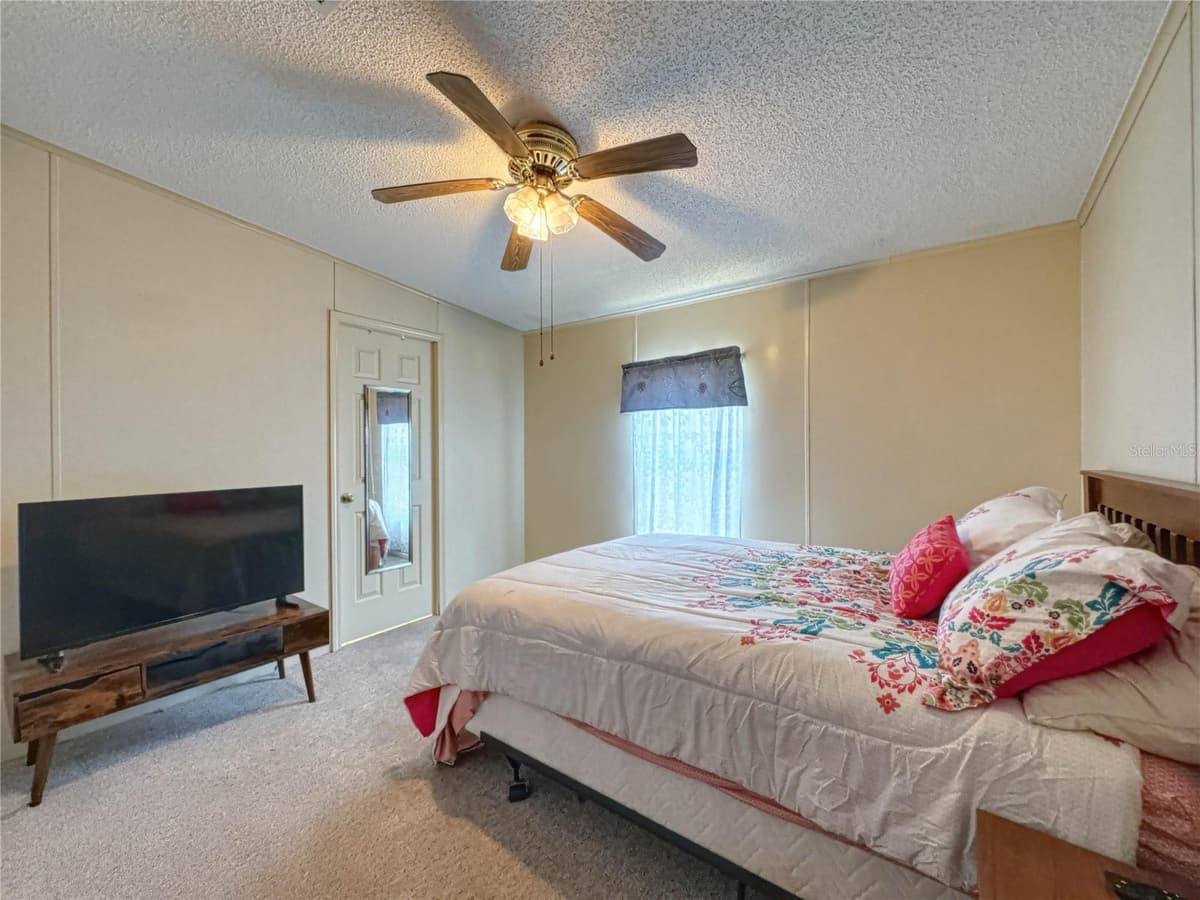 4202 ORCHID BOULEVARD — photo 27 of 46