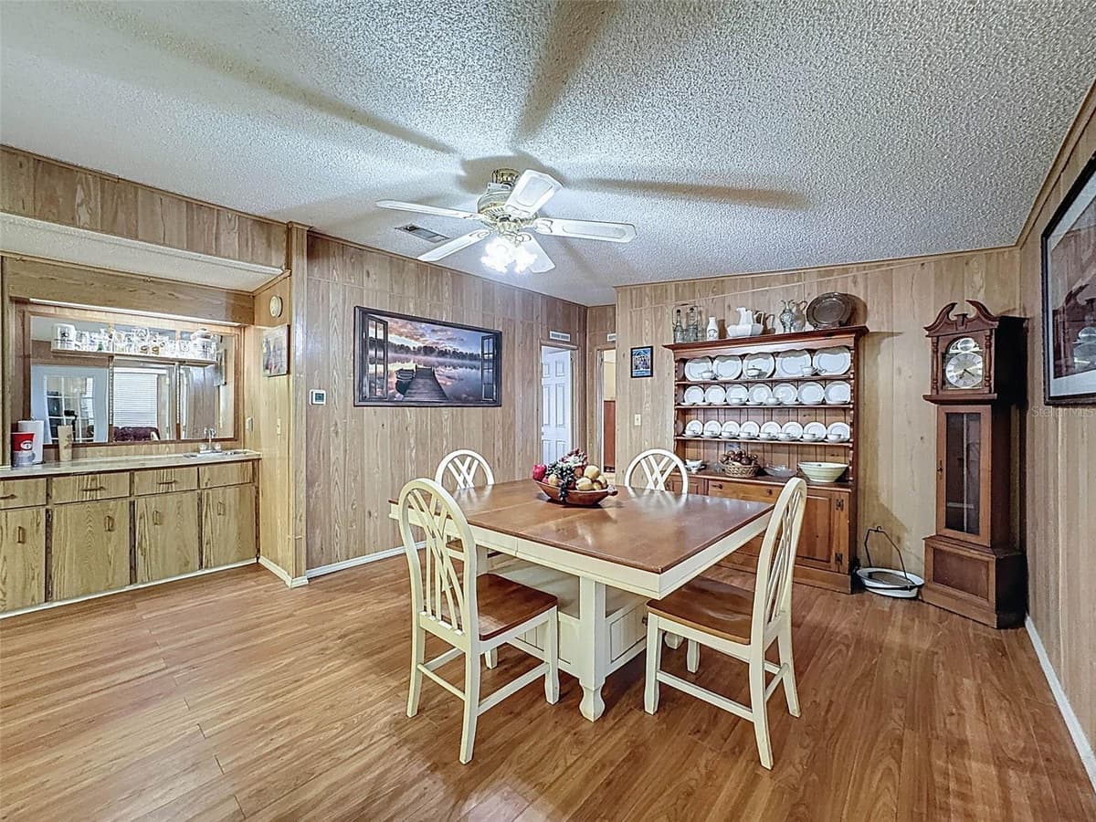 4202 ORCHID BOULEVARD — photo 20 of 46