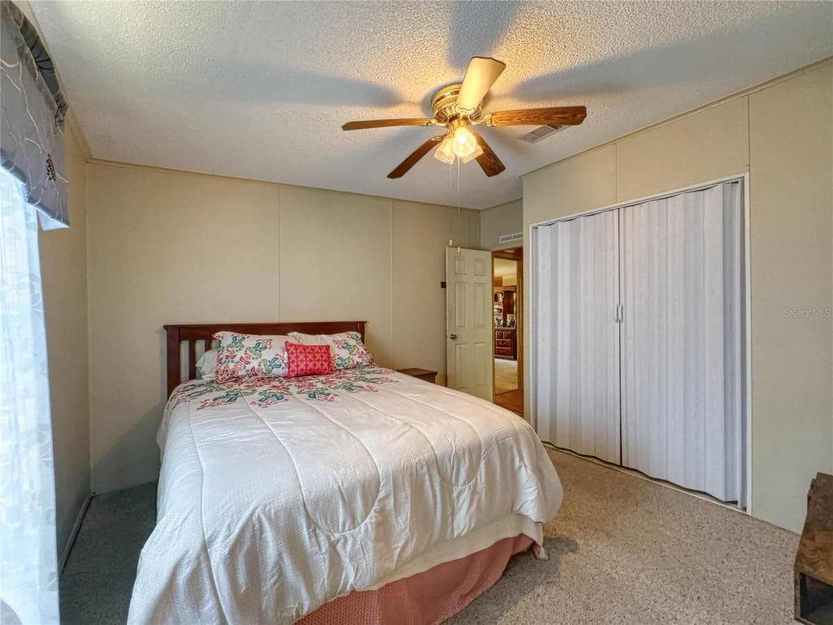 4202 ORCHID BOULEVARD — photo 26 of 46