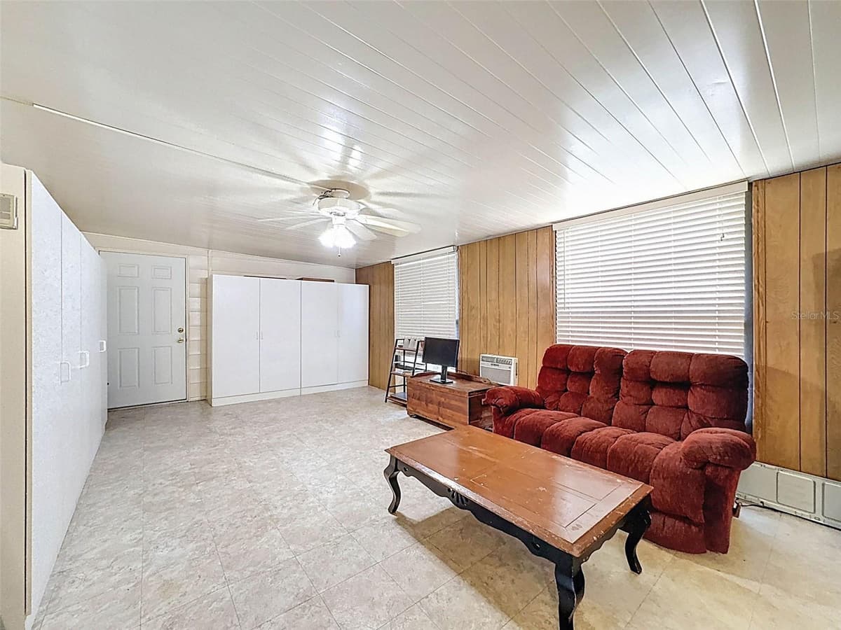 4202 ORCHID BOULEVARD — photo 31 of 46