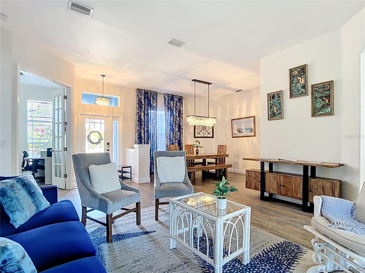 1167 ROTONDA CIRCLE — photo 6 of 97
