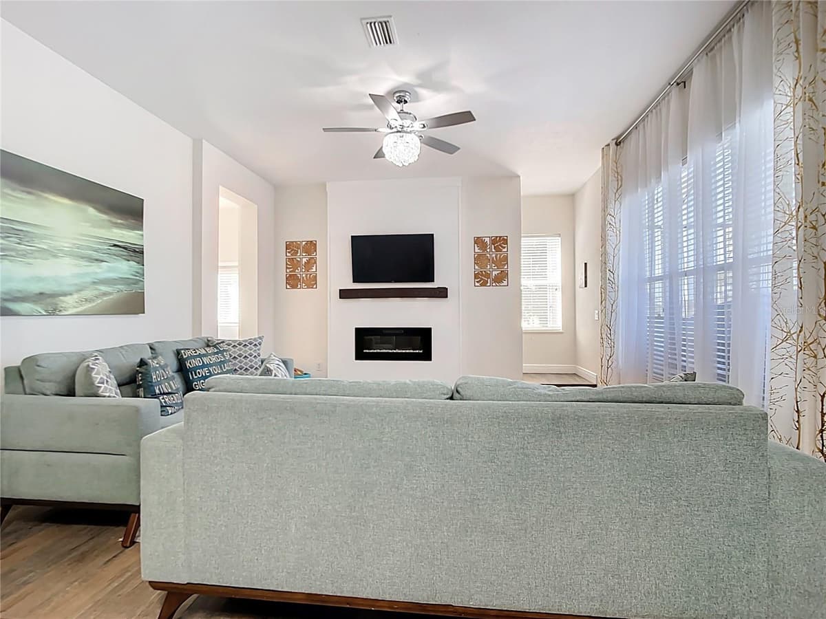 1167 ROTONDA CIRCLE — photo 35 of 97