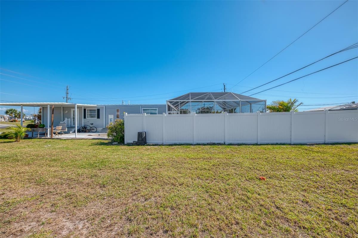 1376 FLAMINGO DRIVE — photo 13 of 42