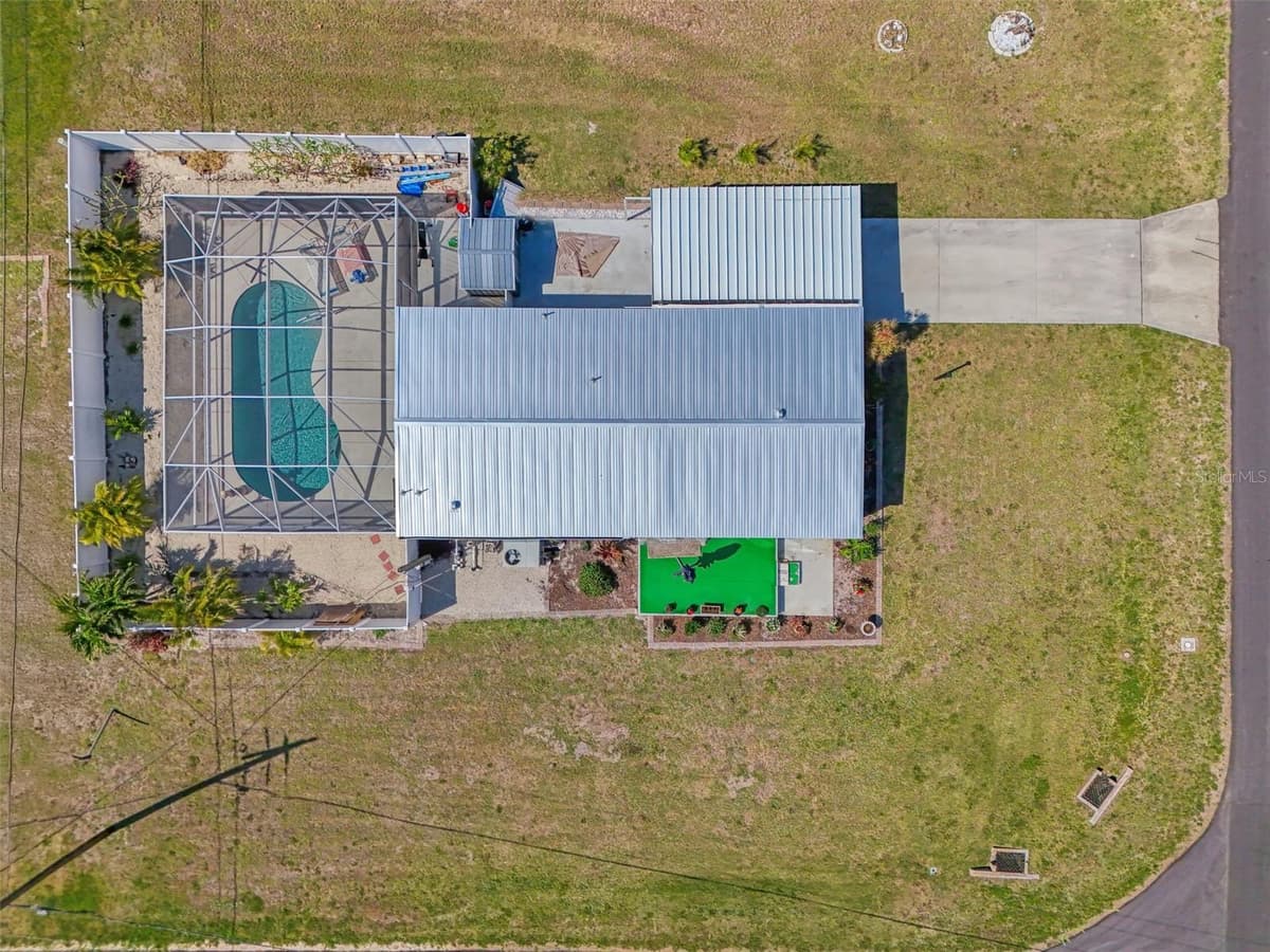 1376 FLAMINGO DRIVE — photo 4 of 42