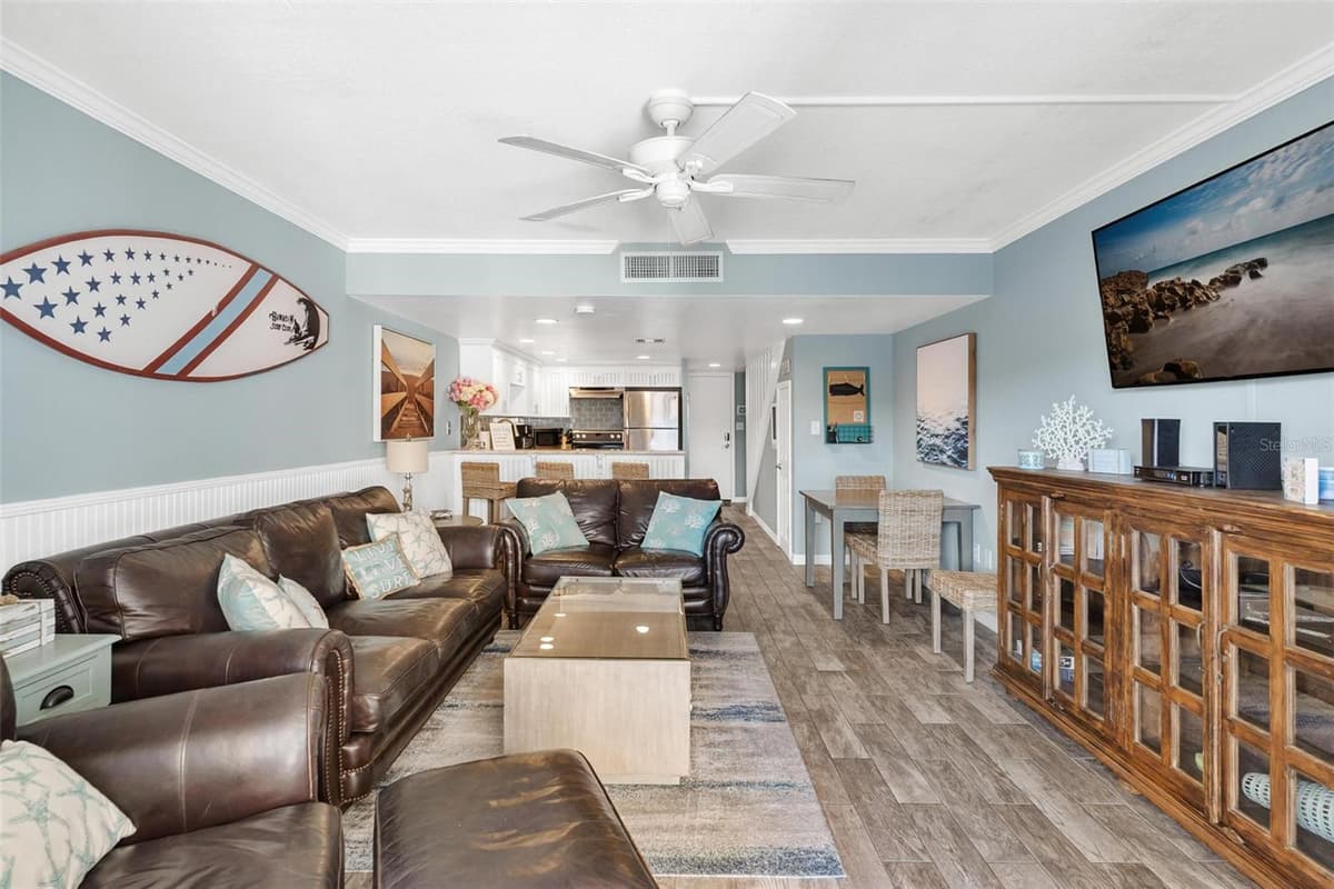 4841 SAXON DRIVE — photo 12 of 29