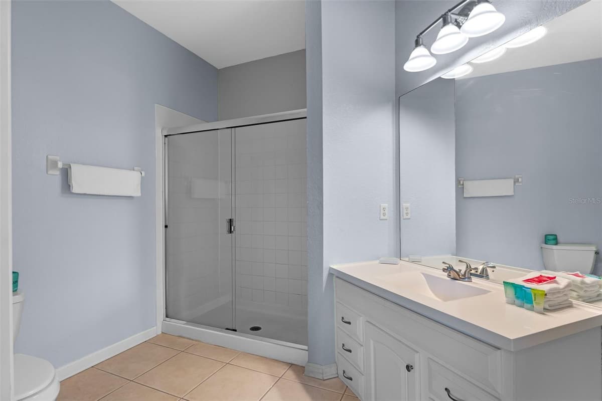 4862 CAYVIEW AVENUE — photo 15 of 34