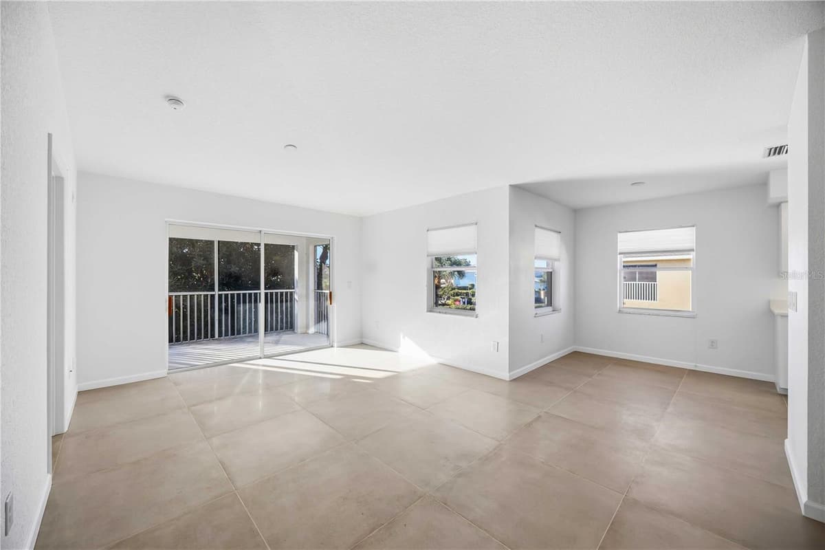 5800 SABAL TRACE DRIVE — photo 15 of 48