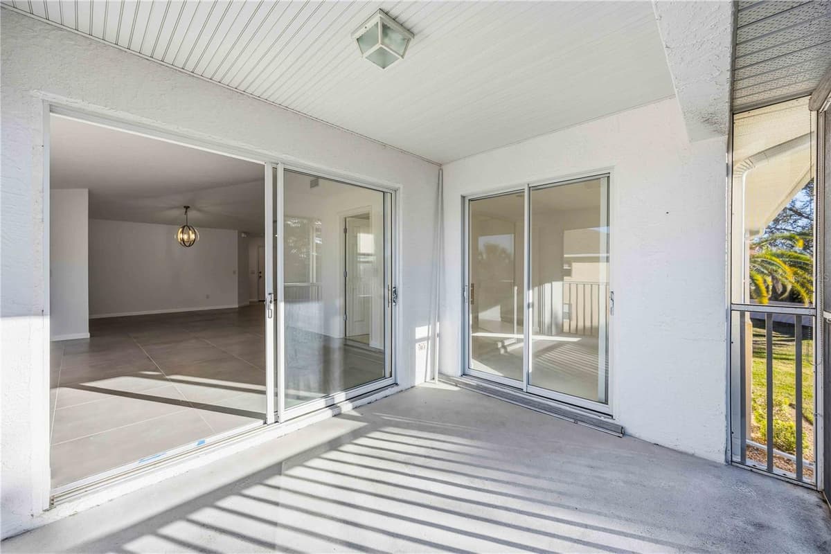 5800 SABAL TRACE DRIVE — photo 31 of 48