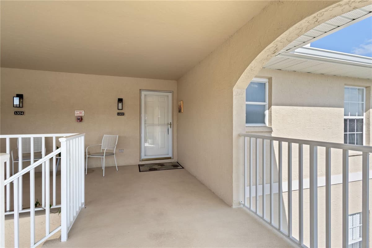 5800 SABAL TRACE DRIVE — photo 4 of 48