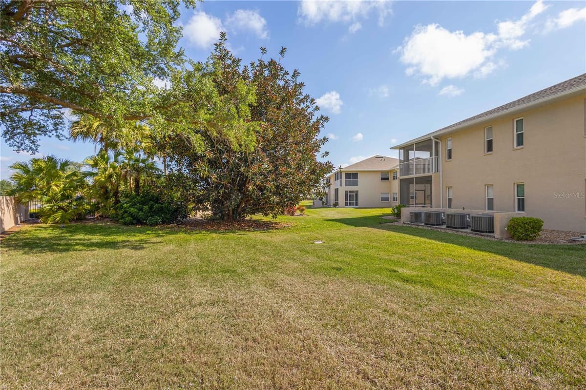5800 SABAL TRACE DRIVE — photo 39 of 48
