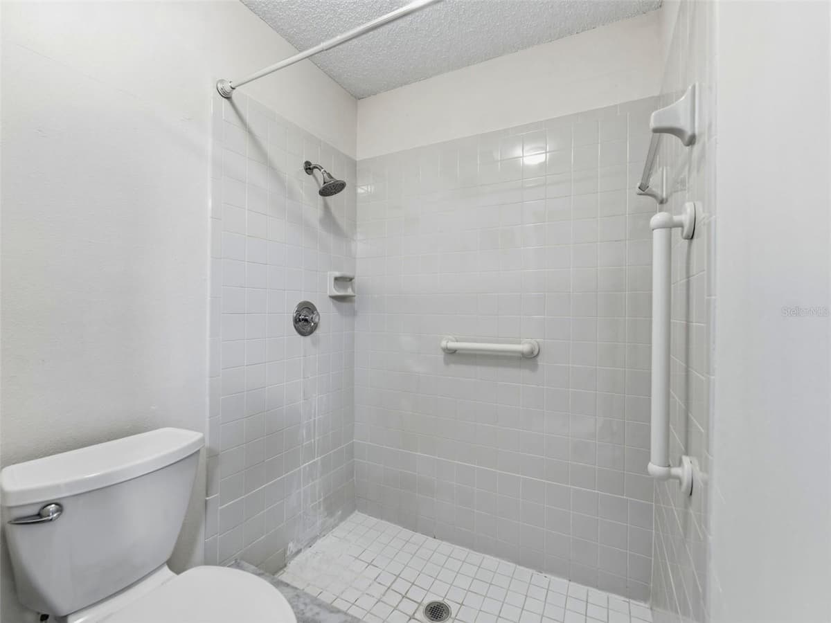 6516 REMUS DRIVE — photo 18 of 34