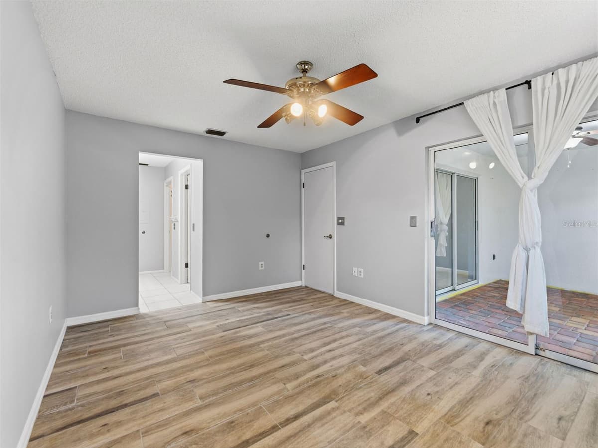 6516 REMUS DRIVE — photo 15 of 34