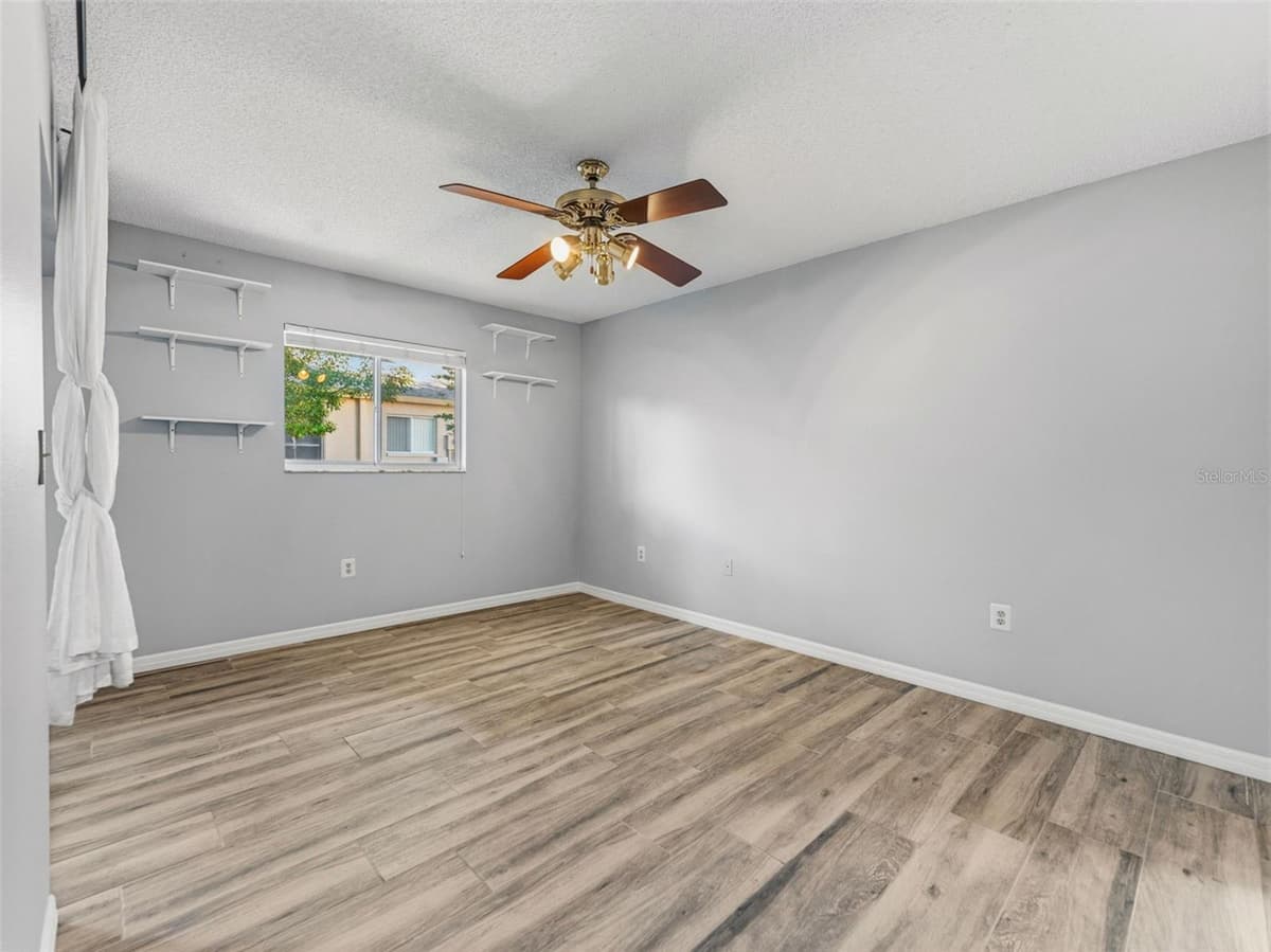 6516 REMUS DRIVE — photo 14 of 34