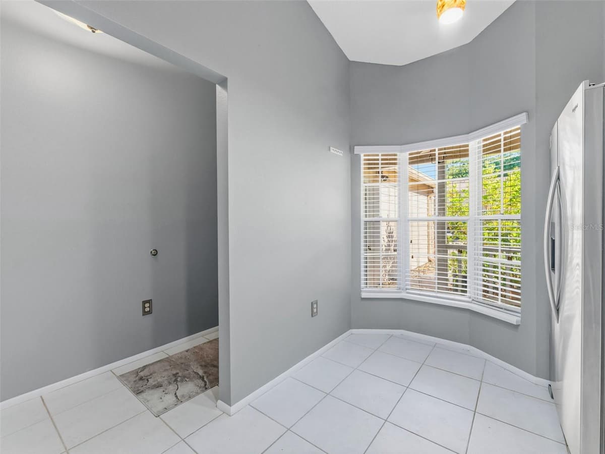 6516 REMUS DRIVE — photo 8 of 34