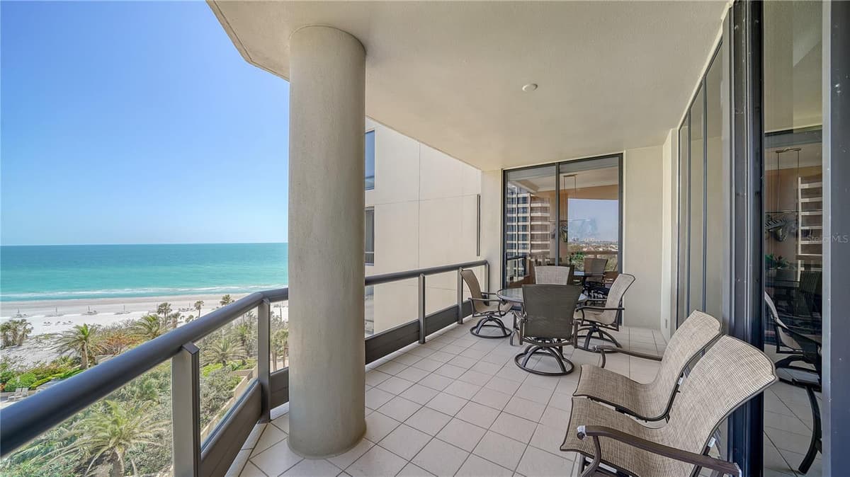 1241 GULF OF MEXICO DRIVE — photo 10 of 64