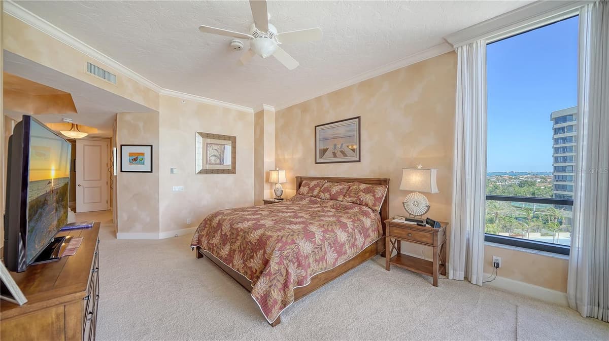 1241 GULF OF MEXICO DRIVE — photo 31 of 64