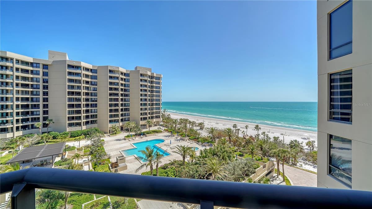1241 GULF OF MEXICO DRIVE — photo 15 of 64