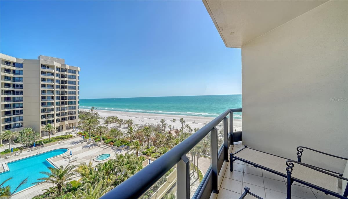 1241 GULF OF MEXICO DRIVE — photo 23 of 64