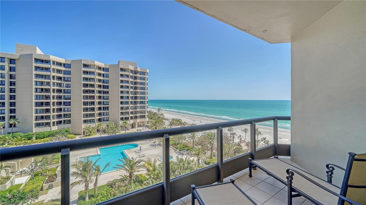 1241 GULF OF MEXICO DRIVE — photo 32 of 64