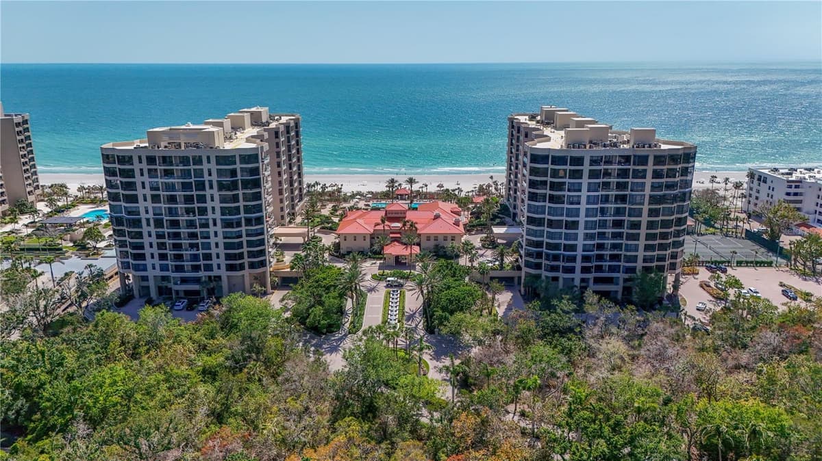 1241 GULF OF MEXICO DRIVE — photo 2 of 64