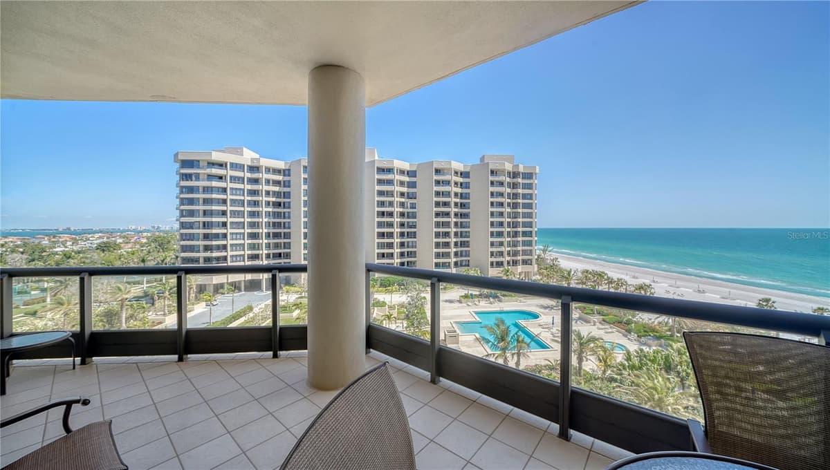 1241 GULF OF MEXICO DRIVE — photo 13 of 64