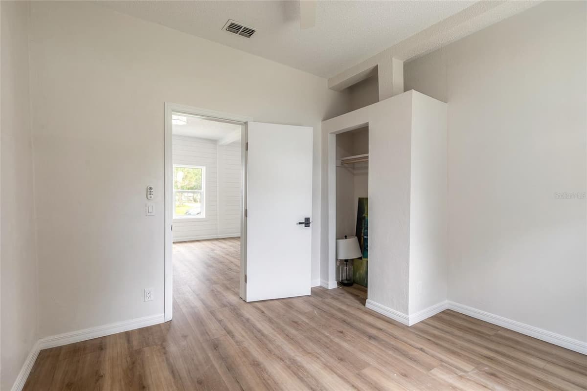 306 SHELDON STREET — photo 21 of 40