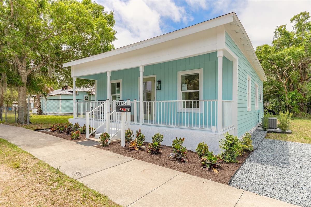 306 SHELDON STREET — photo 4 of 40