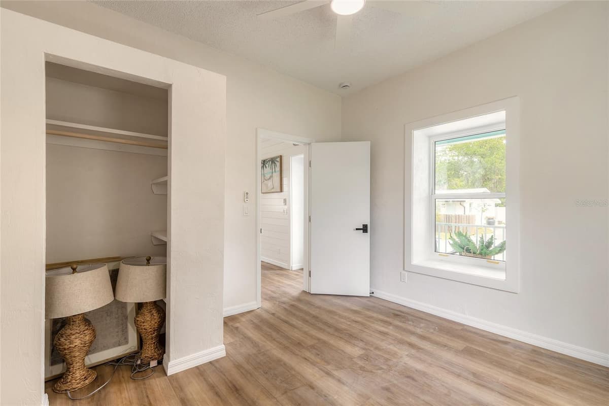 306 SHELDON STREET — photo 13 of 40