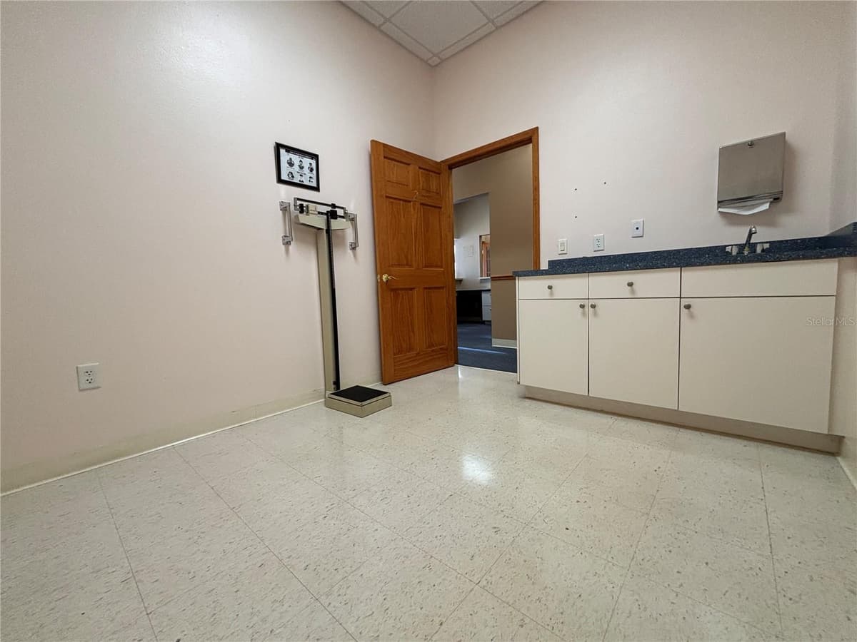 2855 ALT 19 — photo 11 of 43