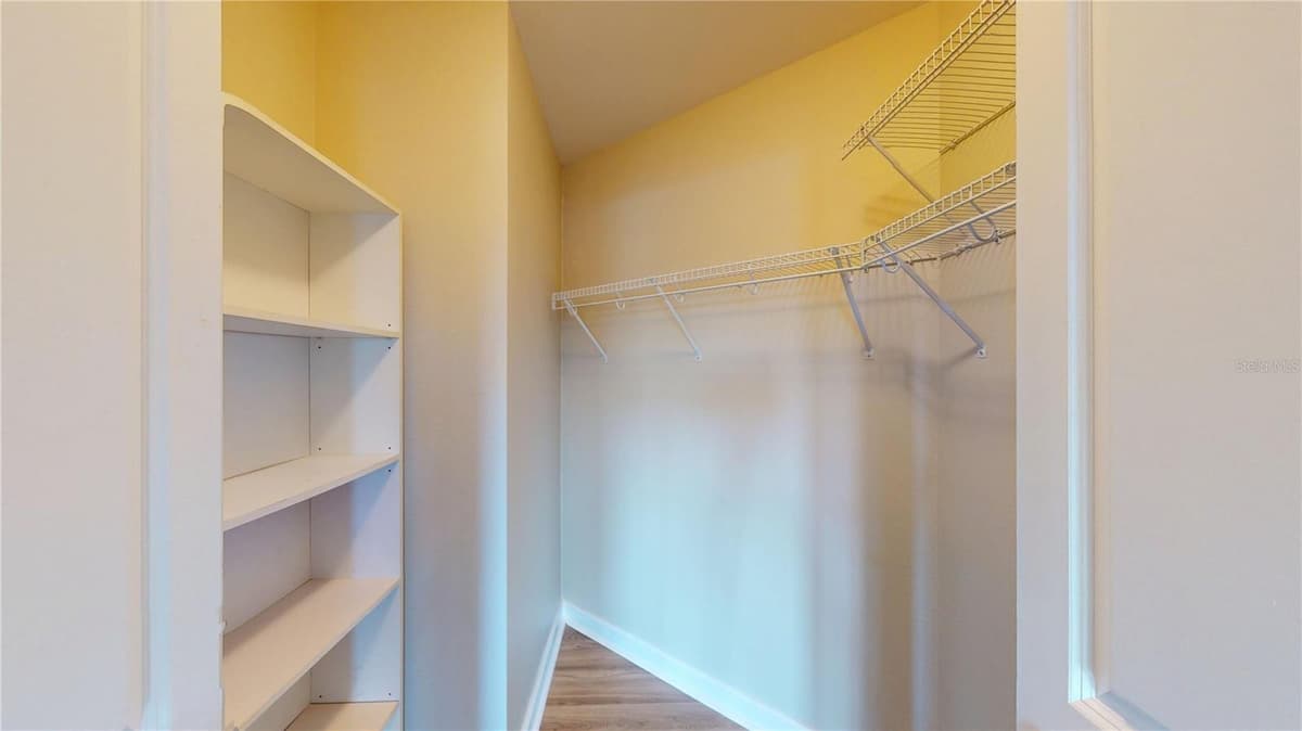 2305 EDGEWATER DRIVE — photo 16 of 42