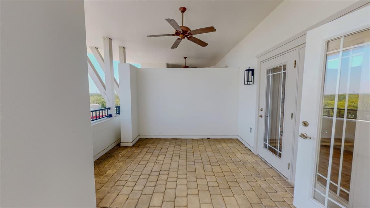 2305 EDGEWATER DRIVE — photo 18 of 42