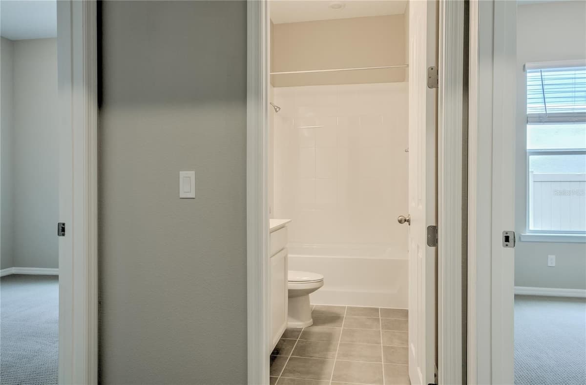 16271 SILVER GROVE BLVD — photo 14 of 46