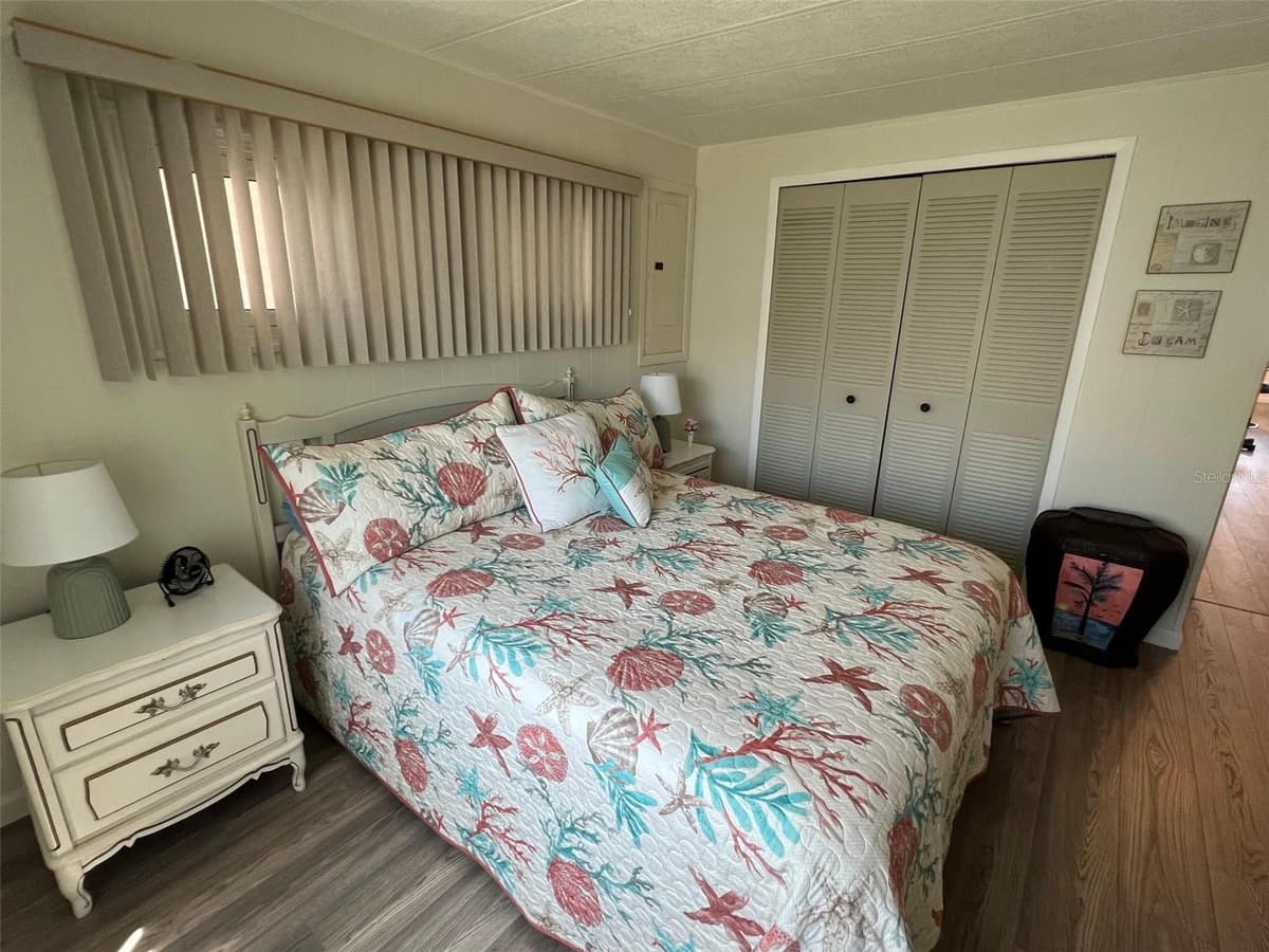 825 COCONUT PALM STREET — photo 24 of 30