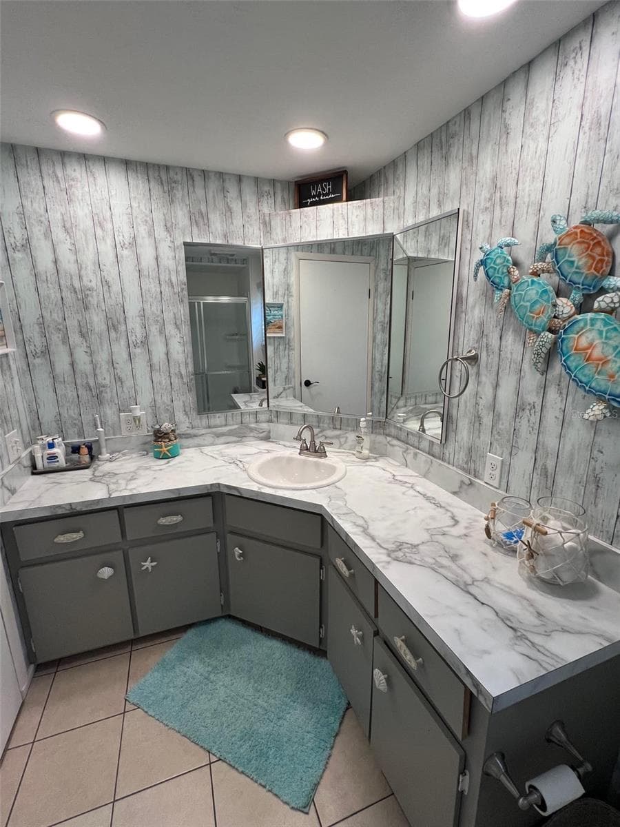 825 COCONUT PALM STREET — photo 21 of 30
