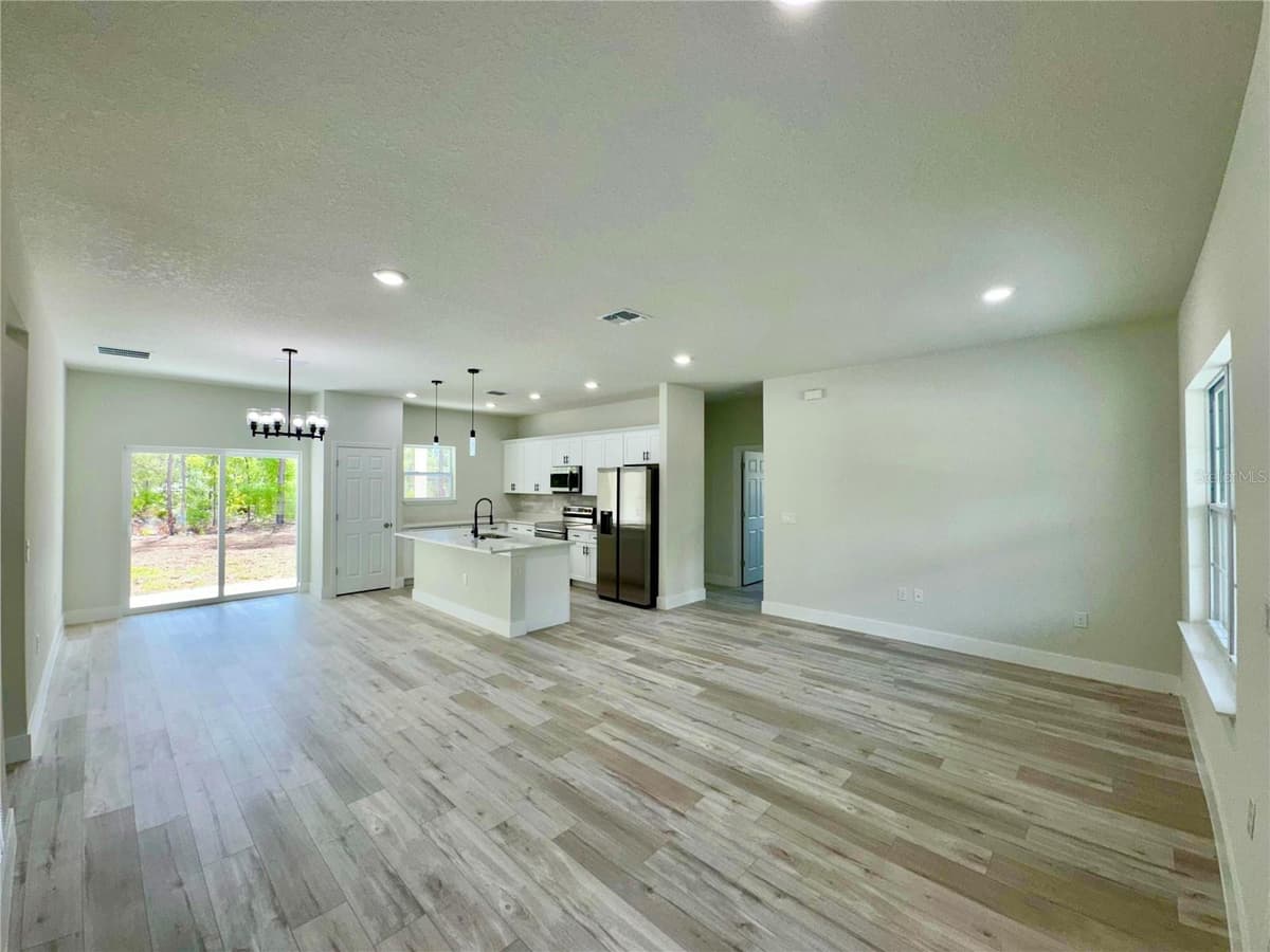 1905 LINDEN DRIVE — photo 10 of 30