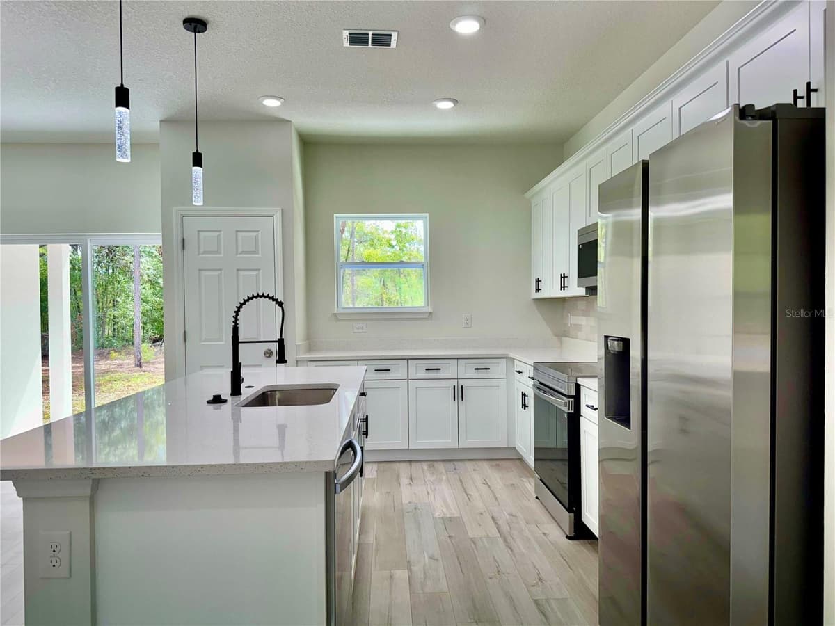 1905 LINDEN DRIVE — photo 12 of 30