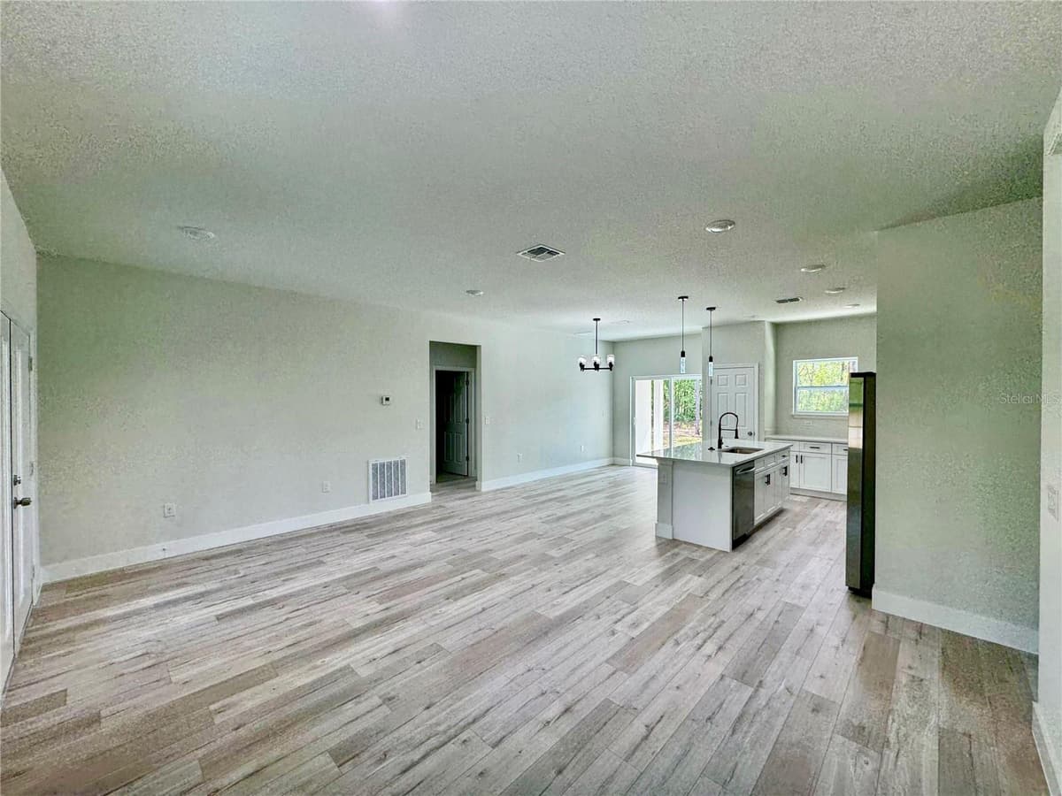 1905 LINDEN DRIVE — photo 11 of 30
