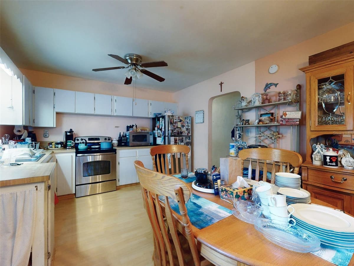 310 LEGION PLACE — photo 24 of 66