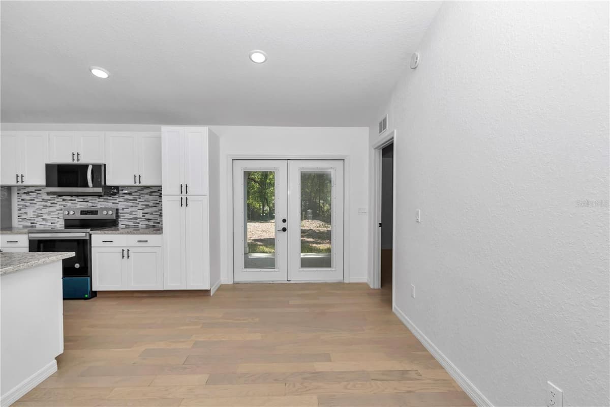 2778 CYPRESS DRIVE — photo 18 of 51