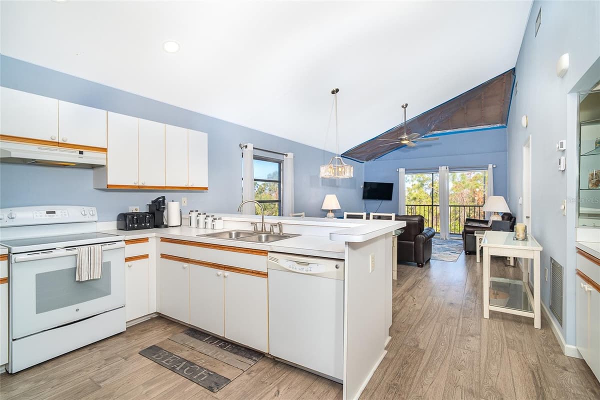 6800 PLACIDA ROAD — photo 7 of 44