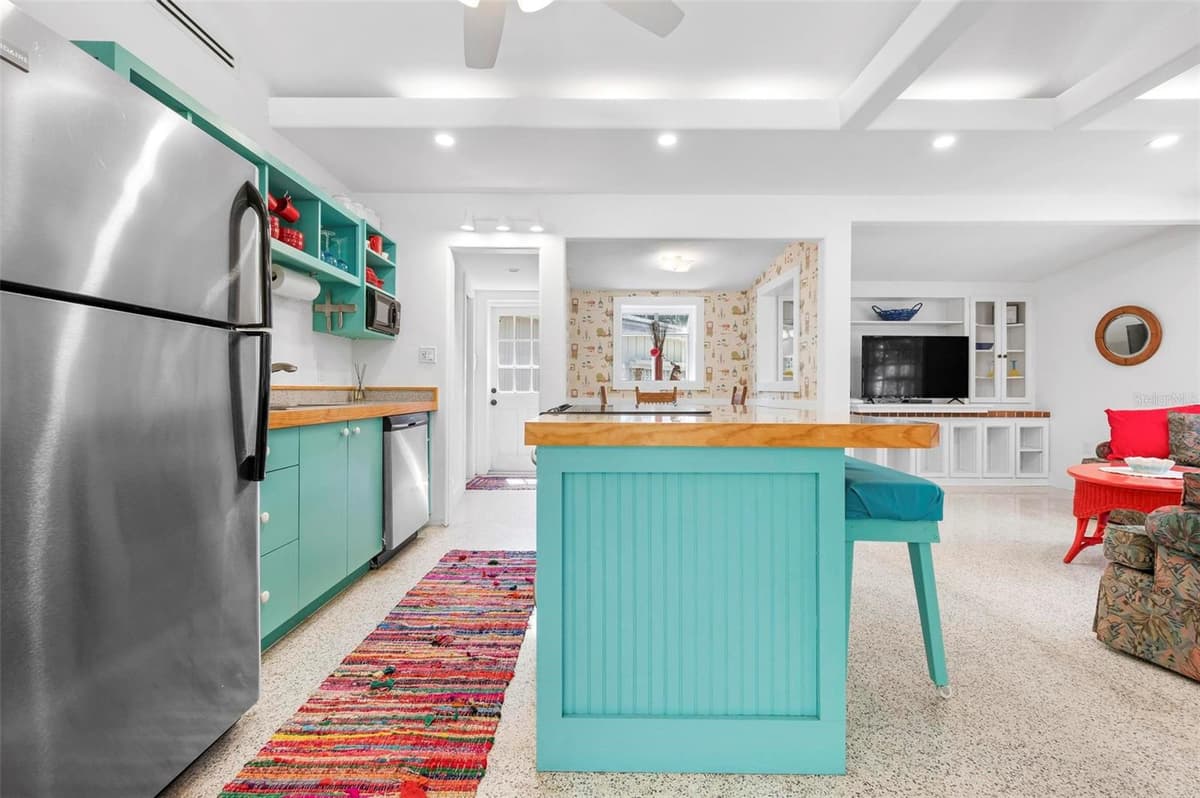 528 45TH STREET — photo 10 of 45