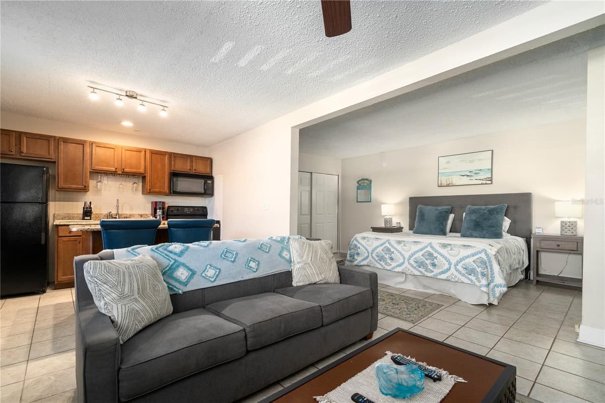 709 GULF WAY — photo 8 of 40