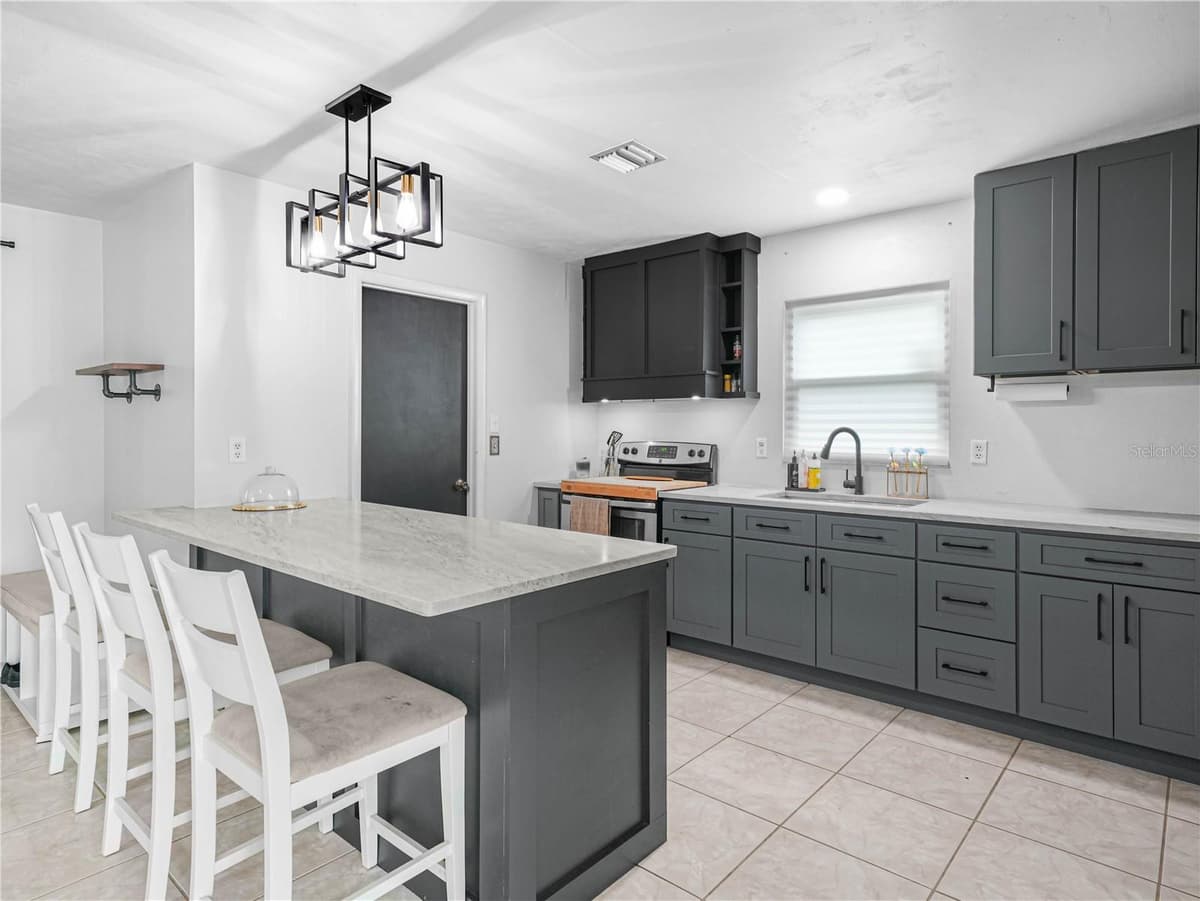 113 MCCOY DRIVE — photo 17 of 60