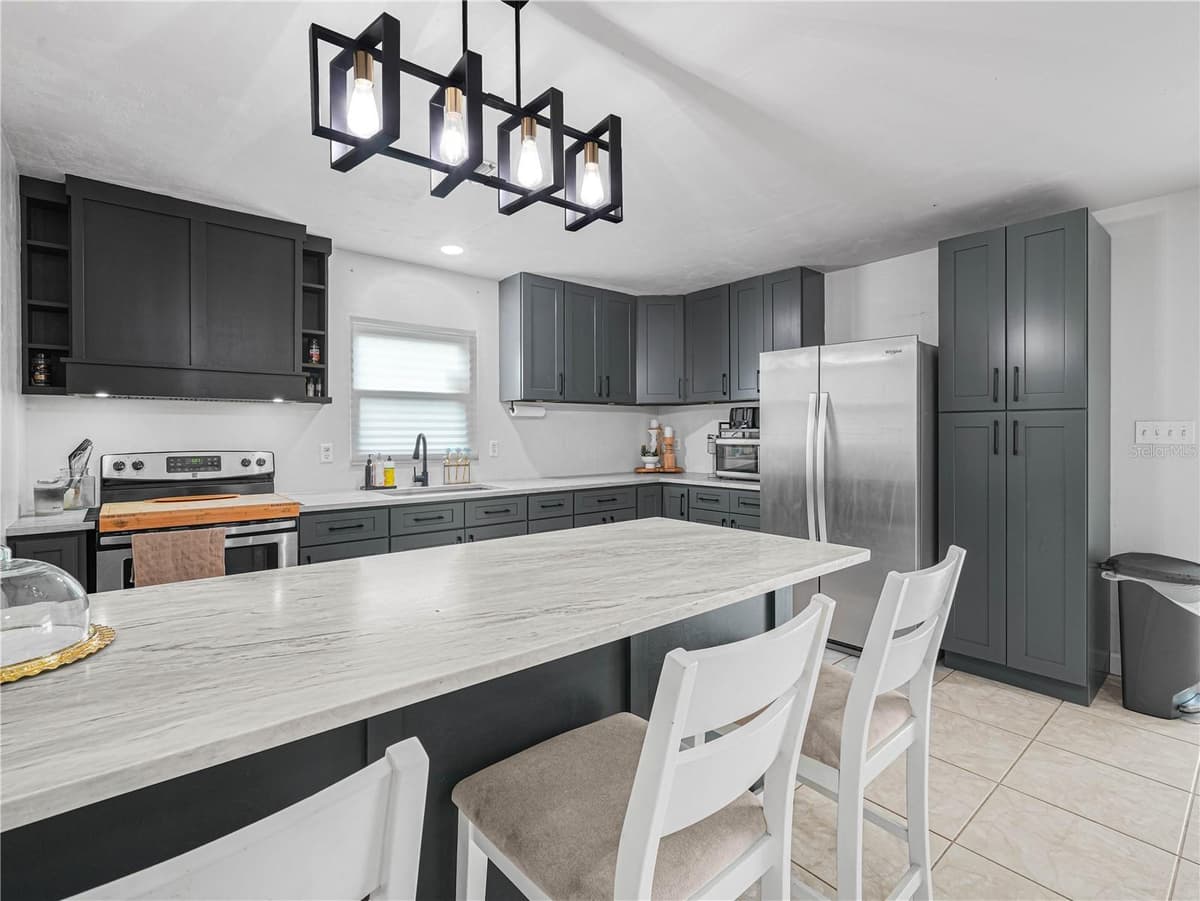 113 MCCOY DRIVE — photo 16 of 60
