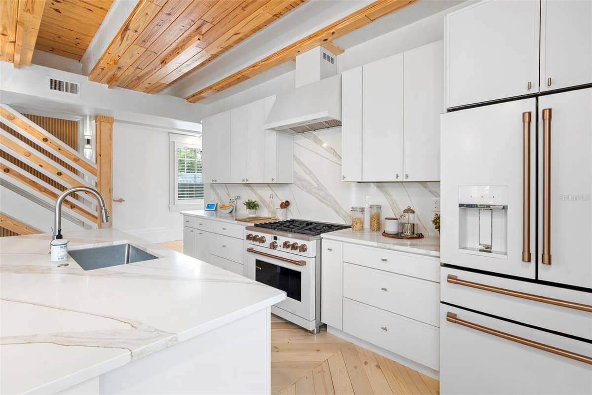 1521 HARWOOD STREET — photo 30 of 92